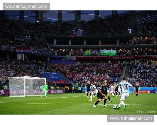 哪里可以观看足球比赛直播最全攻略 适合各类球迷的观看平台推荐